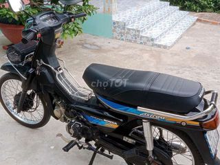 Honda astrea giá trị sưu tầm