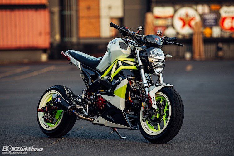 Can canh Ducati Monster 