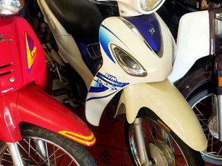 Xe SYM 50 cc ĐK 19 máy zin giá 9 tr