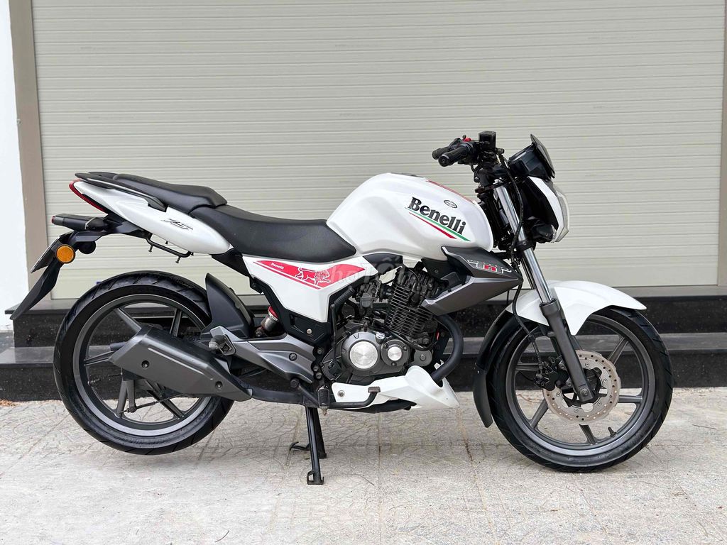 Benelli TNT 150 Đăng kí 2017 trả trước 6,000,000d