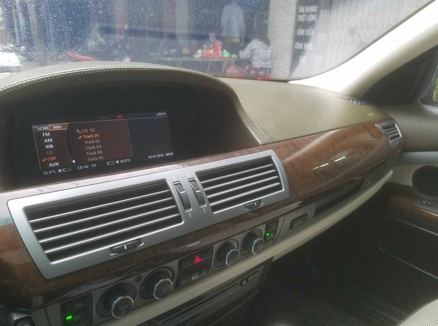 Ban BMW 750Li 2006 cu, mau den Ho Chi Minh