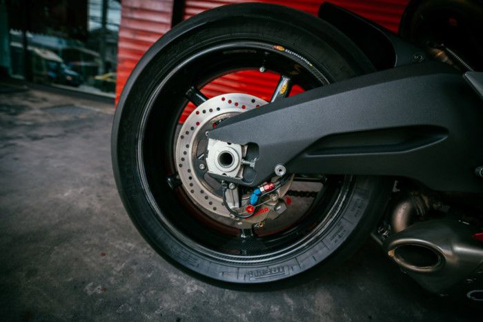 Ducati 899 Panigale độ chất với cặp mâm sợi carbon BST ảnh 19