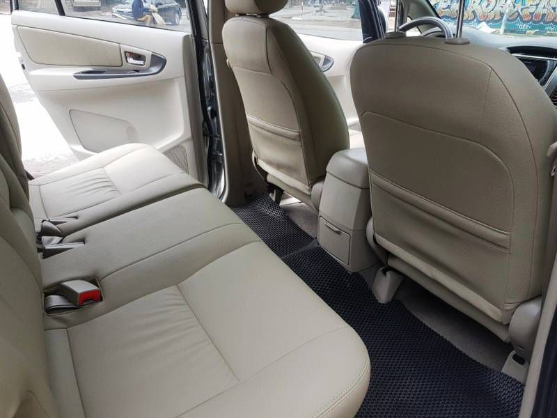 Ban Toyota Innova 2.0AT 2016 cu Ha Noi