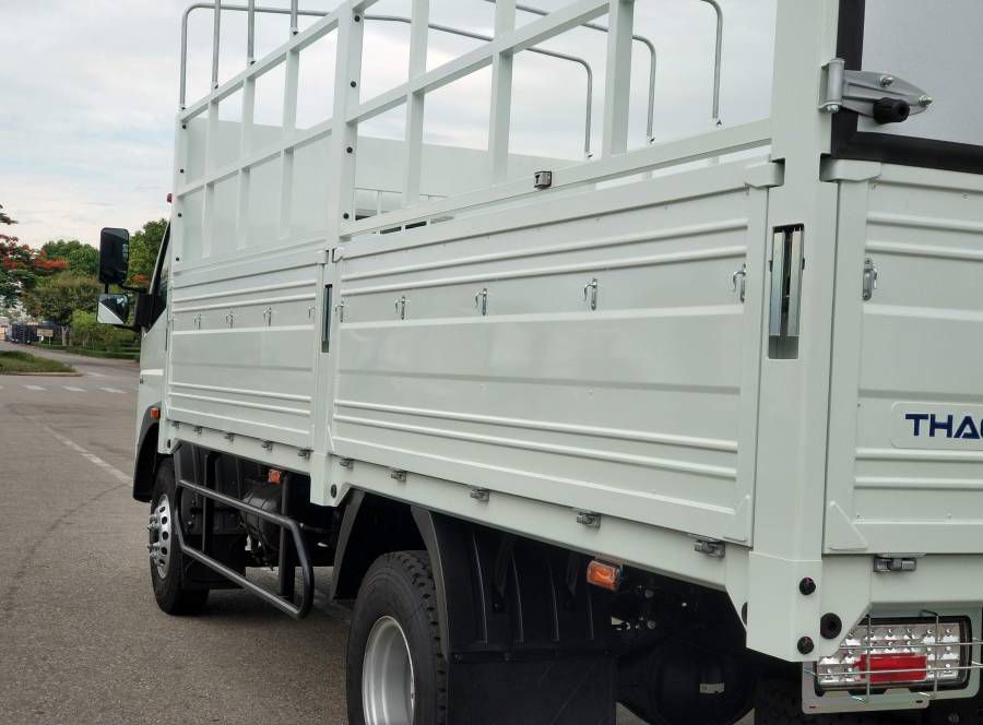 Xe Tai Mitsubishi FUSO FA 5,5 TAN Doi 2019 moi Ho Chi Minh 0939 900 849