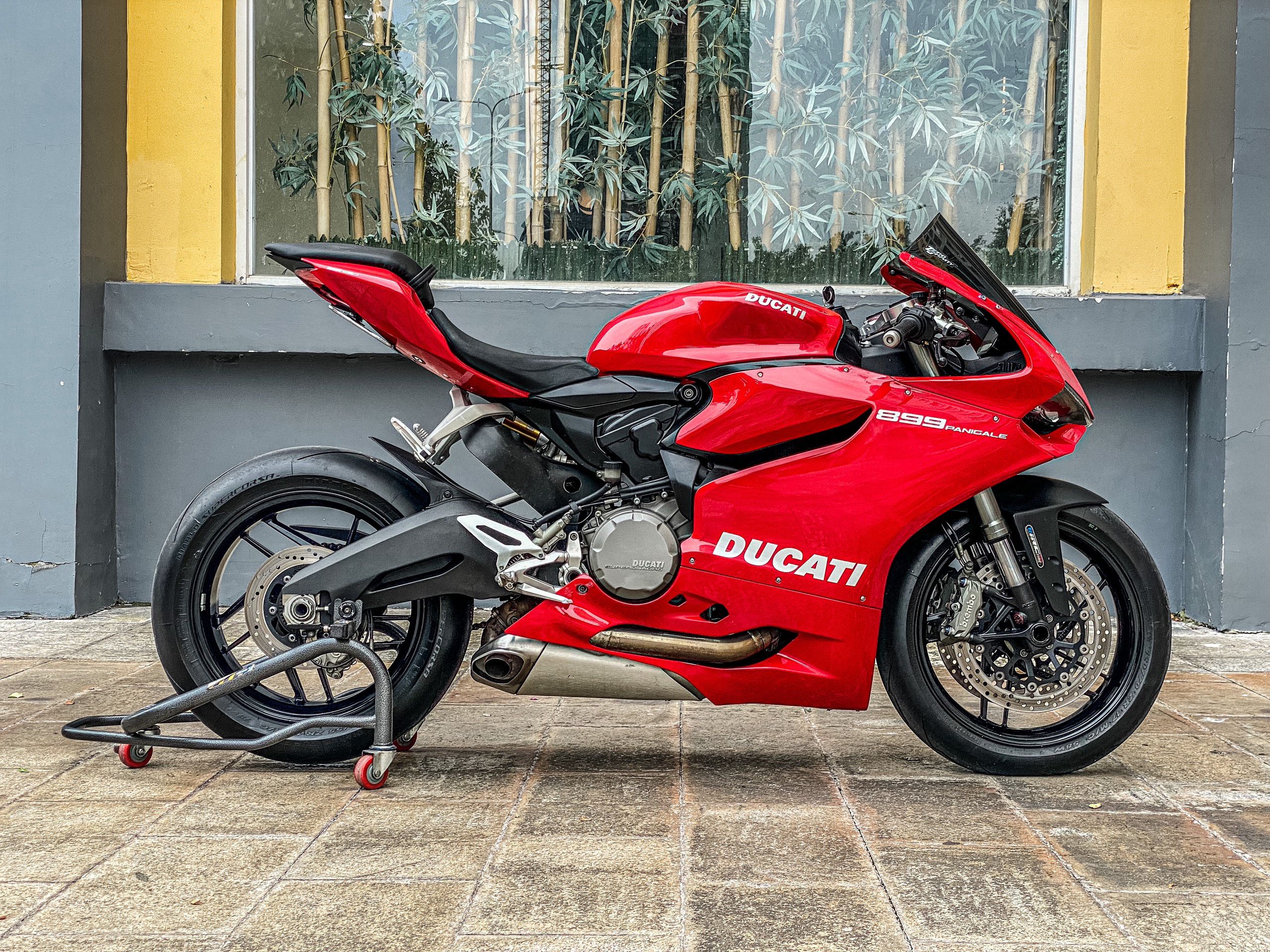 Bán bé Ducati panigale 899 đỏ tươi mọng nước
