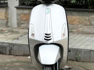 vespa Sprint 125Cc " Bạc "