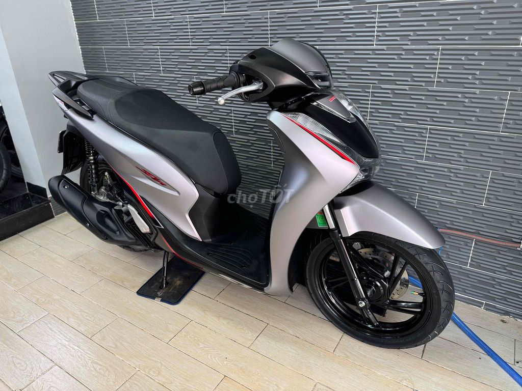 Honda SH150 date 2021 ABS Bạc Đen Nhám Sporty