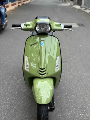 Vespa sprint xanh bơ 2019 nợ xấu đưa 16 triệu