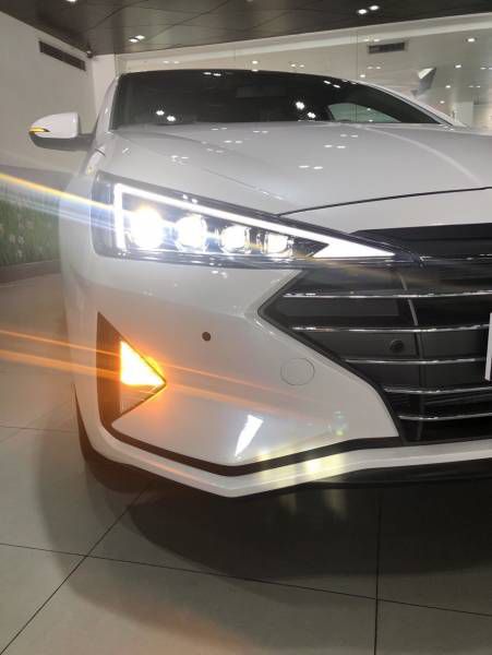 Elantra 2019 Trang giam gia soc - tang full phu kien - Xe giao ngay