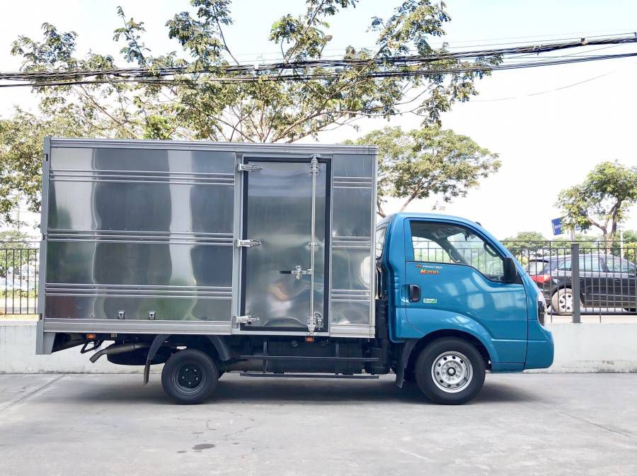 XE TAI KIA K250 2 TAN 5, 2 TAN 4, 1 TAN 49 O SAI GON