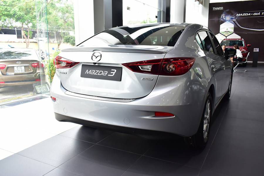 Ban Mazda 3 Face Lift 2019 moi Binh Duong