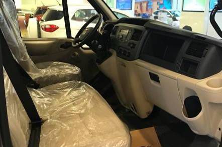 [Ford Ha Thanh] Ford Transit SVP 2019 moi tai Ha Noi. Gia tot nhat thang 5