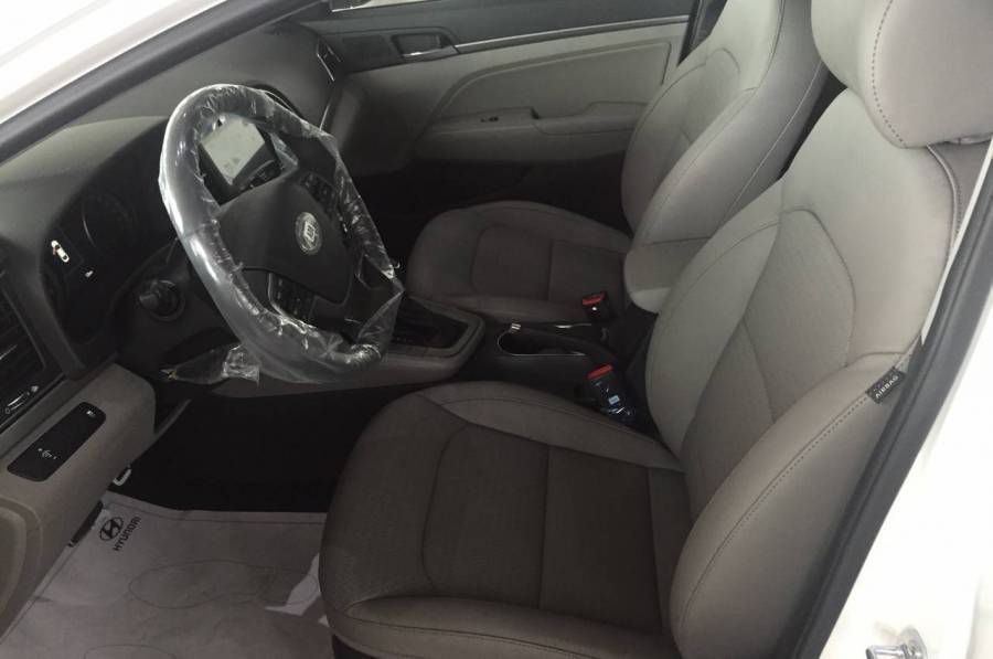 Hyundai Elantra 2019 - GIAM GIA CAO CHI CO TAI DAY