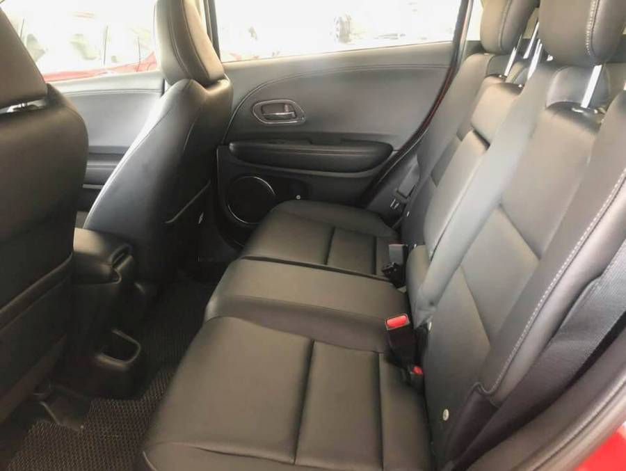 Ban Honda HR-V L , xe giao ngay tang BH + goi phu kien