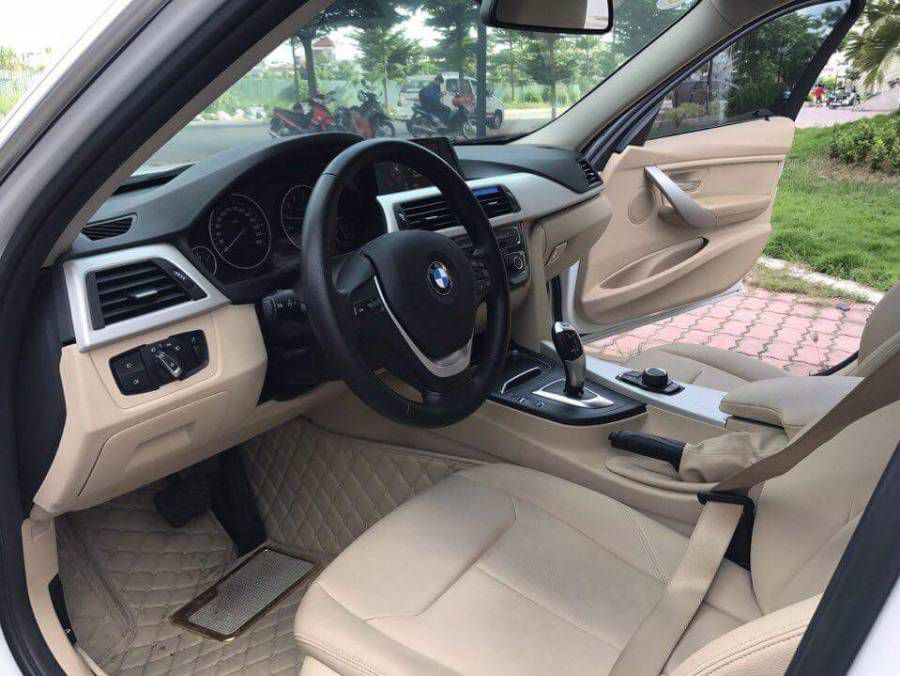 Xe BMW 320i doi 2015 mau trang, nhap khau