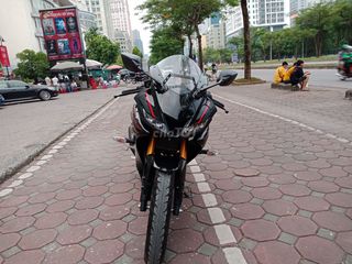 YAMAHA R15 V3 ĐEN SẦN BẢN ĐẶC BIỆT 2022