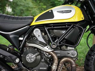 DUCATI SCRAMBLER 800 ABS 2016 FULL ĐỒ