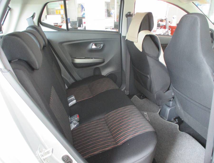 Ban Toyota Wigo 1.2AT 2019 moi Ho Chi Minh Chi can 115tr nhan xe ngay, Co du mau xe giao ngay toan quoc.