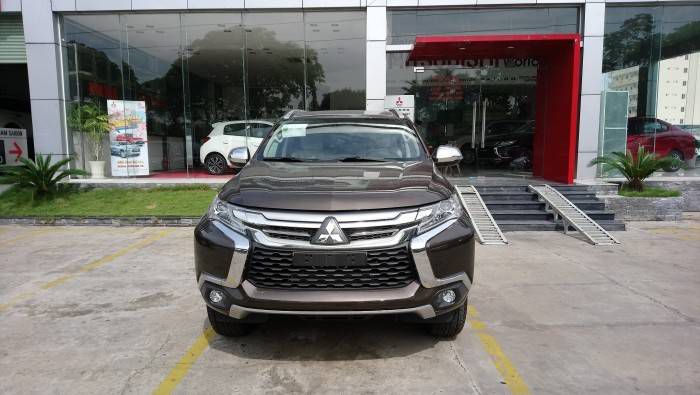 Ban Mitsubishi Pajero Sport GLS D2 MT 2019 moi Da Nang 0908 67 43 43
