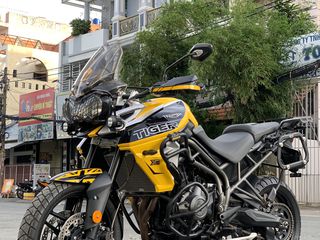 Cần bán TRIUMPH Tiger 800 XR 2018 màu đen vàng