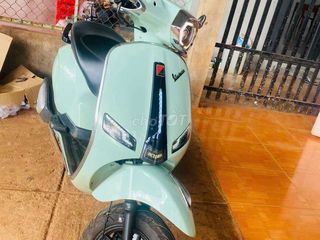 Xe tay ga 50 cc còn mới két sơn zin bóng màu