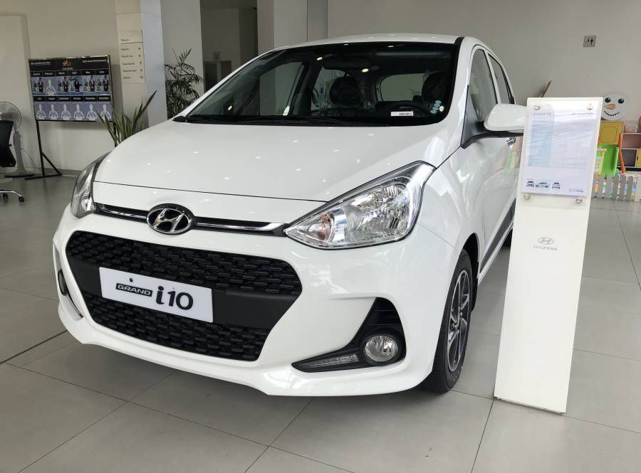 Hyundai I10 Gia soc - Giam ngay tien mat - Giao xe ngay - Phu kien hap dan