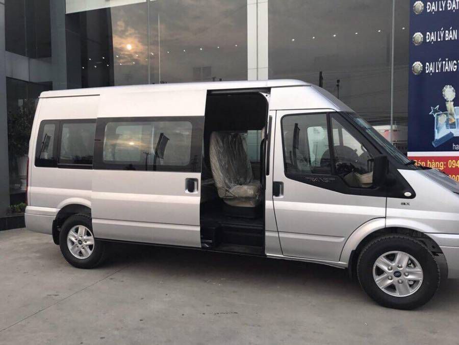 Ban Ford Transit 2019 - Nhieu mau giao ngay- Ho tro toi 85% LH : Mr Giang 0973884360