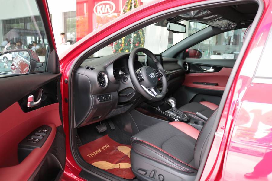 Kia Cerato Premium 2019 nhieu uu dai, du mau, xe co san va giao ngay, ho tro tra gop, lien he Mr. Hung 0908199026