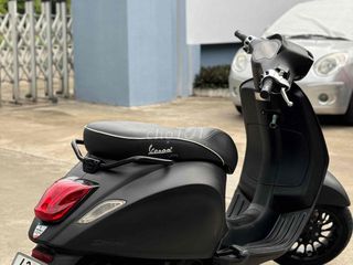 Vespa đk 19 đen mù máy igest phanh ABS chính chủ