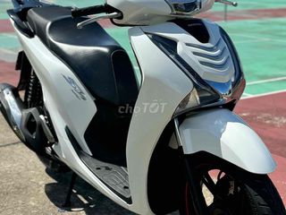 SH 125 đởi 2019 siêu mới màu trắng đen 43E1-458.87