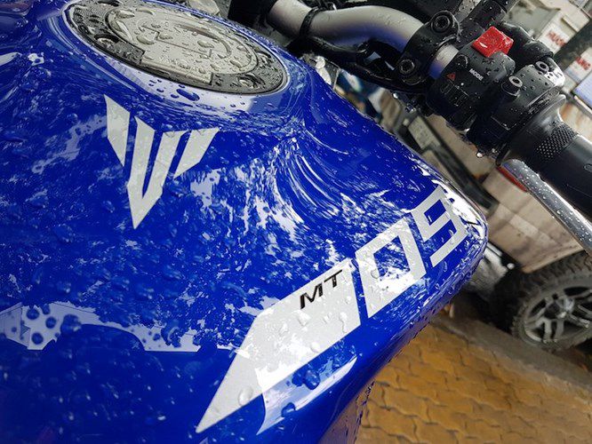 "Soi" moto Yamaha MT-09 2017 gia 350 trieu tai Sai Gon-Hinh-9