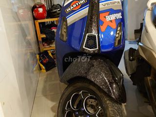 Cần bán Piaggio Vespa sprint 125cc 2014 có option