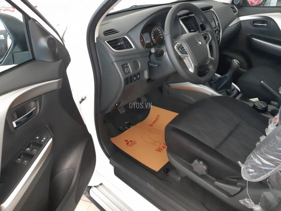 Ban Mitsubishi Pajero Sport GLS.D4x2MT 2019 moi Da Nang 0908674343