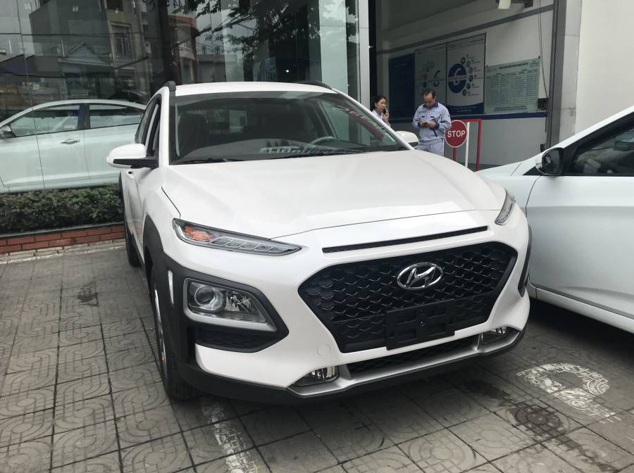 Hyundai Kona 2019 Da Nang, Co san giao ngay, Goi qua tang hap dan, Ho tro Grab - Vay 80% gia tri xe. Lien he: 0905.59.89.59