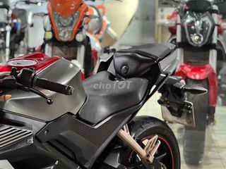 Cần bán Yamaha R15V3 Biển Sg 9 chủ Xe khá đẹp