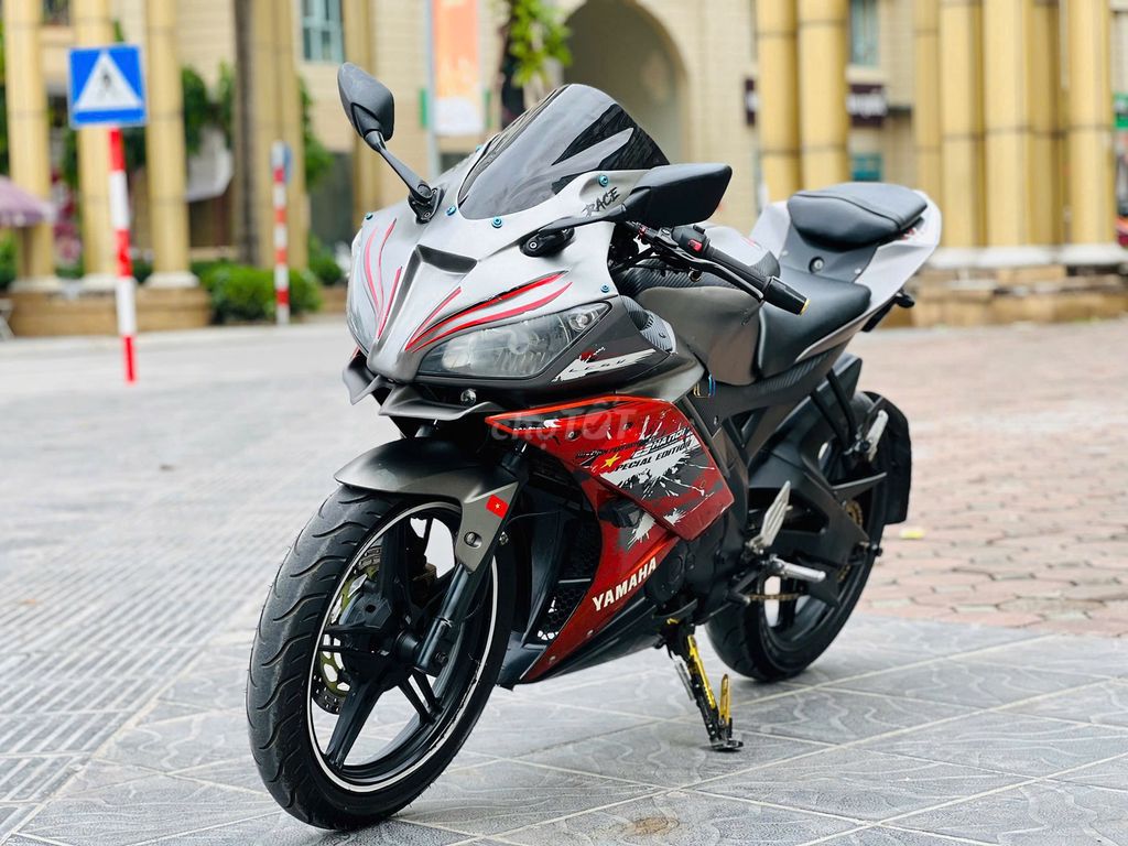 YAMAHA R15 V2 NGUYÊN BẢN BIỂN 29 ZIN XE ĐẸP