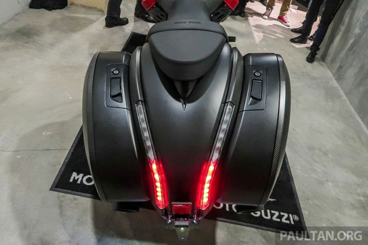 Can canh Moto Guzzi MGX-21 moi gia 970 trieu dong-Hinh-6