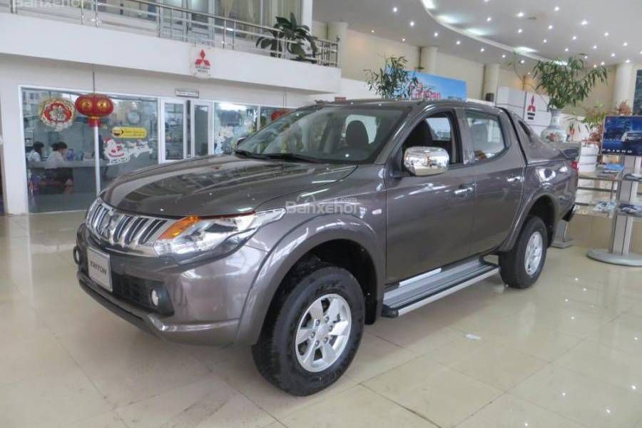 Mitsubishi Triton giao xe ngay duy nhat tai Da Nang chi voi 555 trieu, Hotline : 0974 064 605
