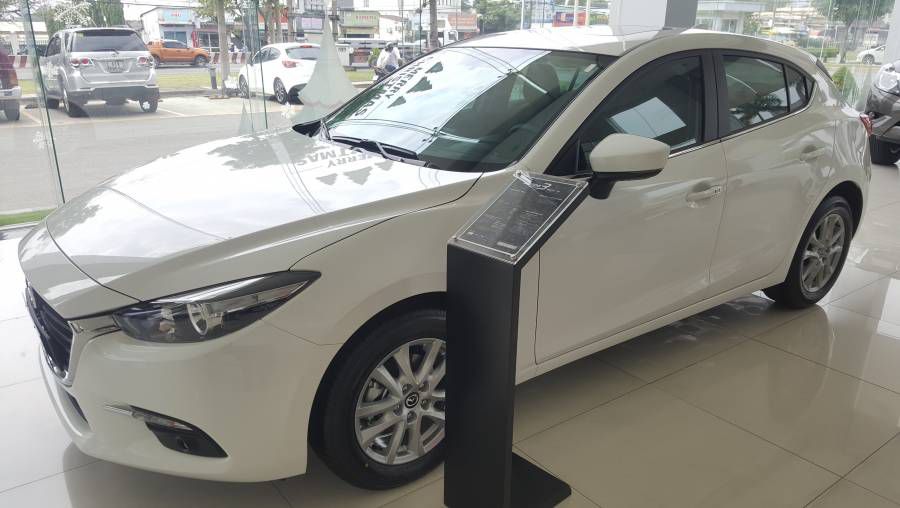Ban Mazda 3 Hatchback Face Lift 2019 moi Binh Duong