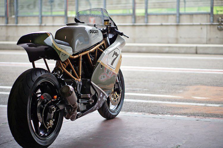 Moto dua Ducati cafe racer do sieu dep tu “hang bai"-Hinh-9