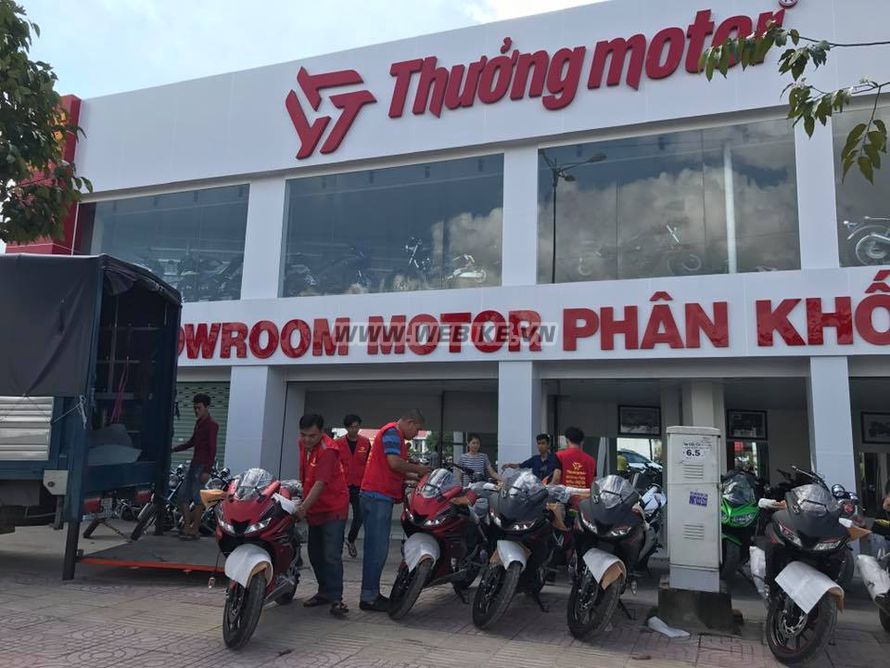 Dap Thung Lo Yamaha R15 V3 2017 o TPHCM gia lien he MSP #500742