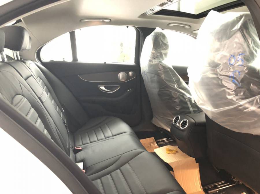 Ban Mercedes-Benz C200 exclusive 2019 Ho Tro Tra Gop Dang Ky Lai Thu Tai Nha