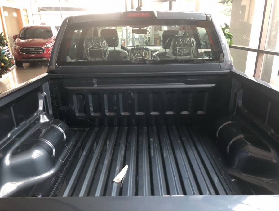 [Binh Duong]Ban Ford Ranger XLS 2019 moi gia tot nhat tai Binh Duong- LH: Ms.Vy: 0982.88.77.61