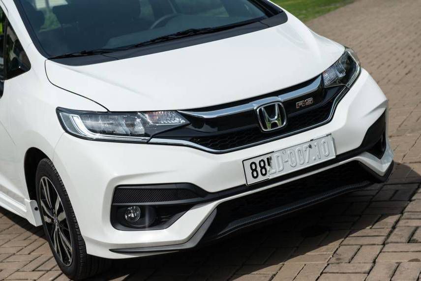 [HONDA BINH DUONG]Tang vang 999 khi mua Honda Jazz Nhap 100% Thai Lan -