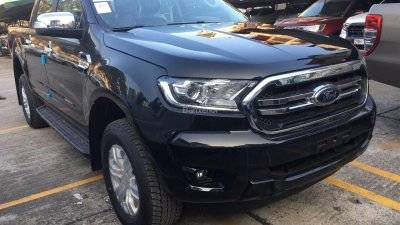 Ban Ford Ranger Wildtrack Bi-turbo moi du mau giao ngay LH: 0827707007