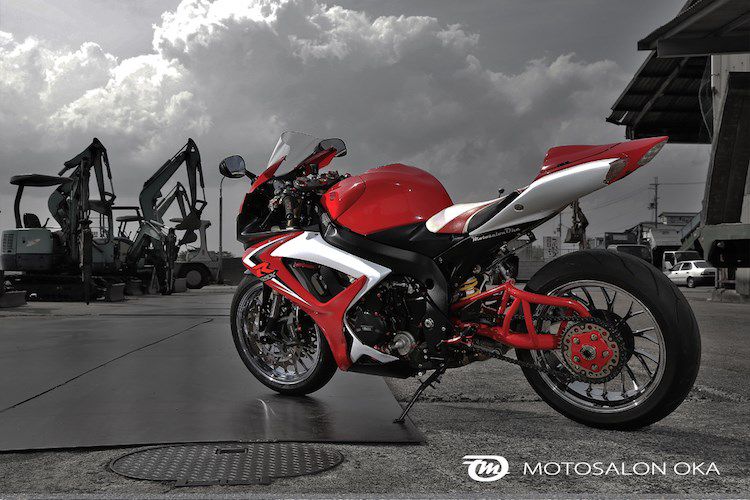 Moto the thao Suzuki GSX-R600 do “1 gio