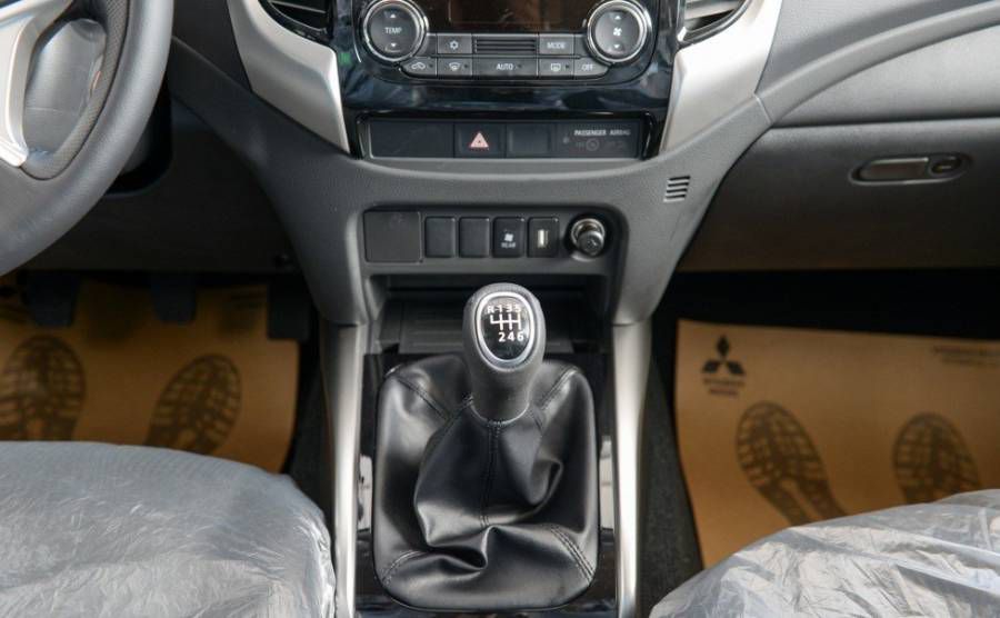 Ban Mitsubishi Pajero Sport So san may dau 2019 moi Da Nang 0908 67 43 43