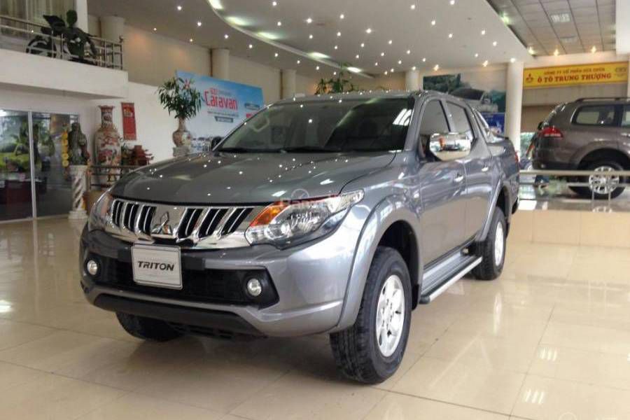 Mitsubishi Triton giao xe ngay duy nhat tai Da Nang chi voi 555 trieu, Hotline : 0974 064 605
