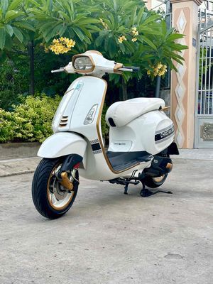 Vespa Sprint 125 phiên bản Dior 2019 Bstp 9 chủ