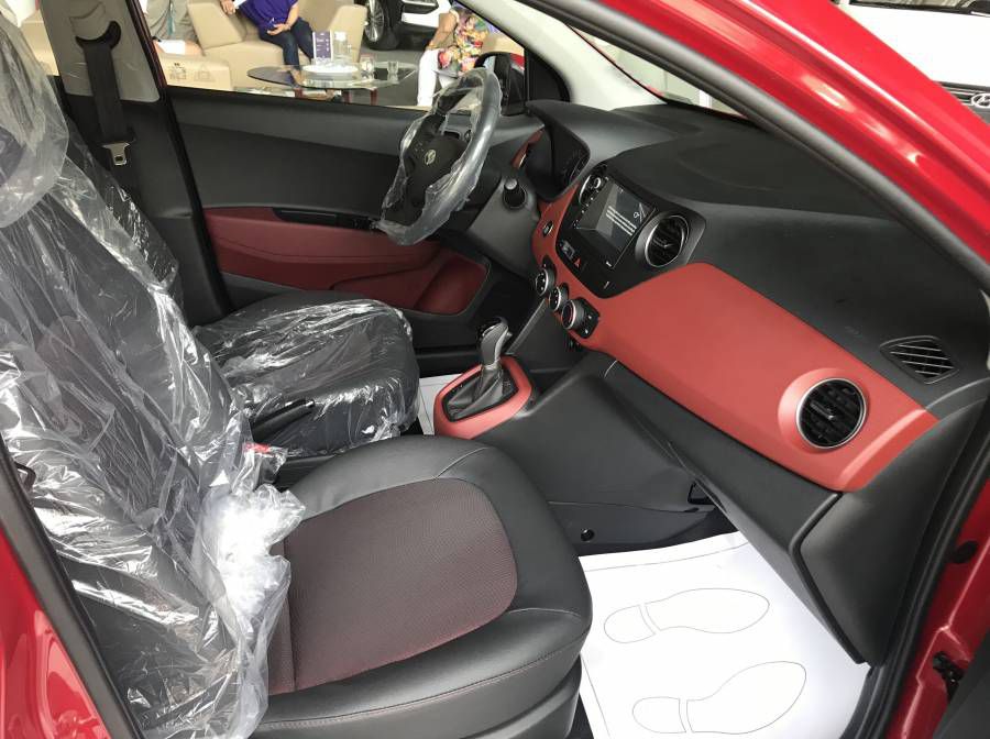 Hyundai I10 2019 Da Nang, Co san giao ngay, Qua Tang hap dan, Ho tro Grab - Vay 80% gia tri xe. Lien he: 0905.59.89.59